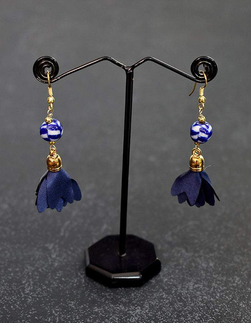 Single Blue Pottery Bead Earrings With Satin Funda